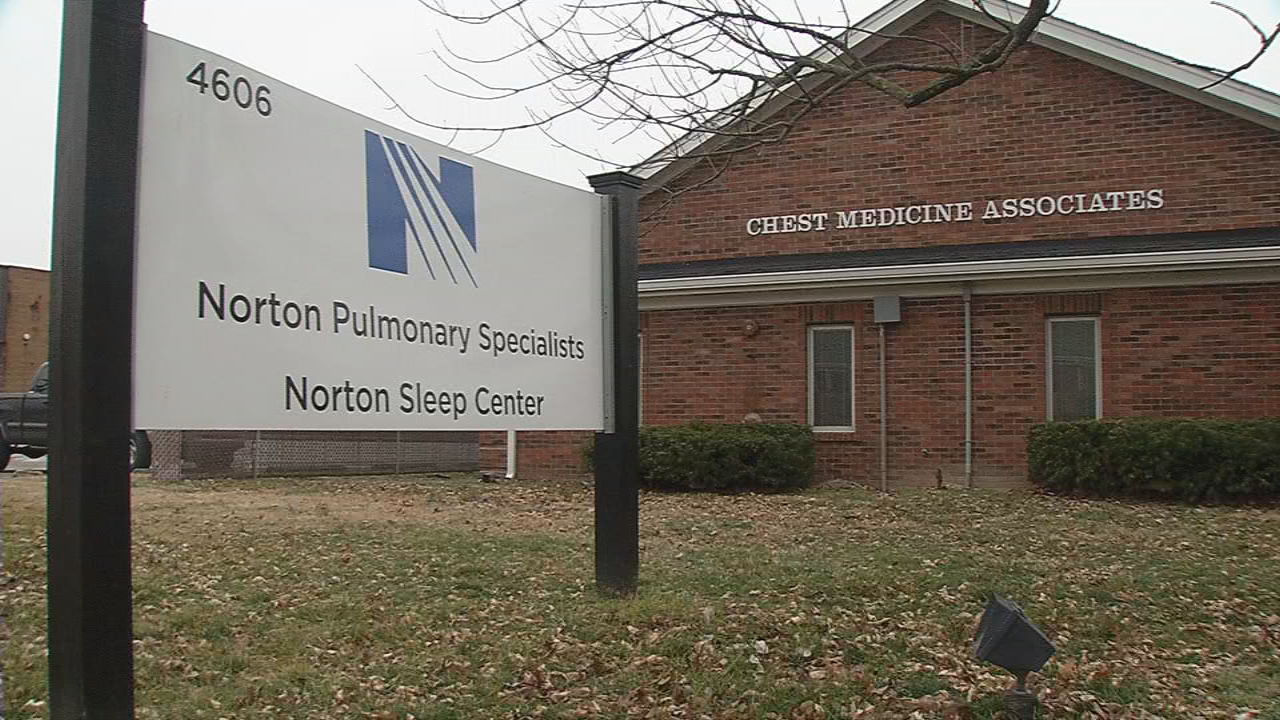 Norton Pulmonary Specialists building on Dixie Highway